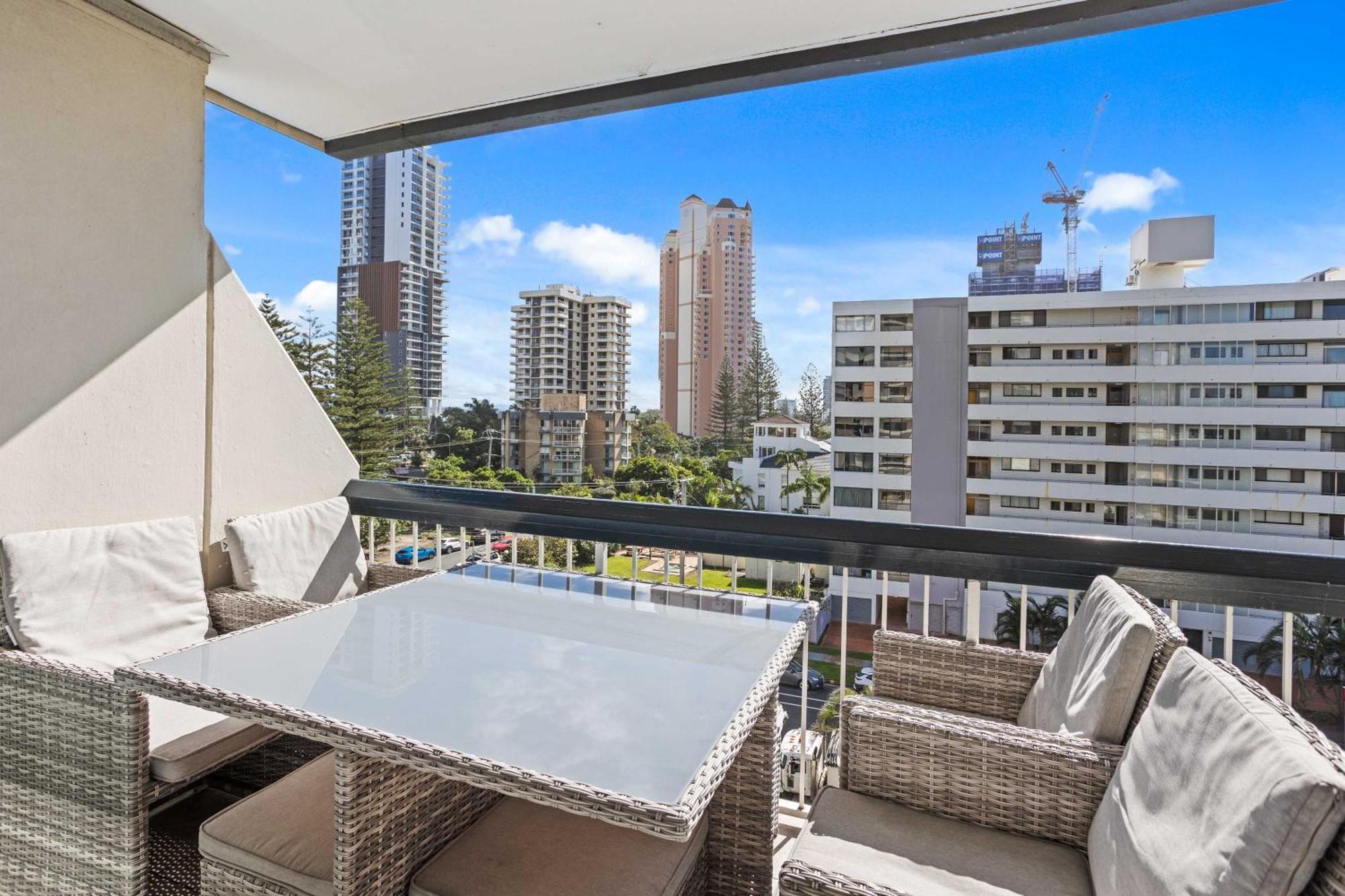 Hi Ho Beach Apartments On Broadbeach Gold Coast Dış mekan fotoğraf