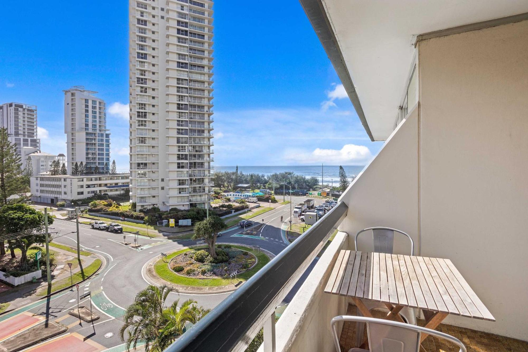 Hi Ho Beach Apartments On Broadbeach Gold Coast Dış mekan fotoğraf